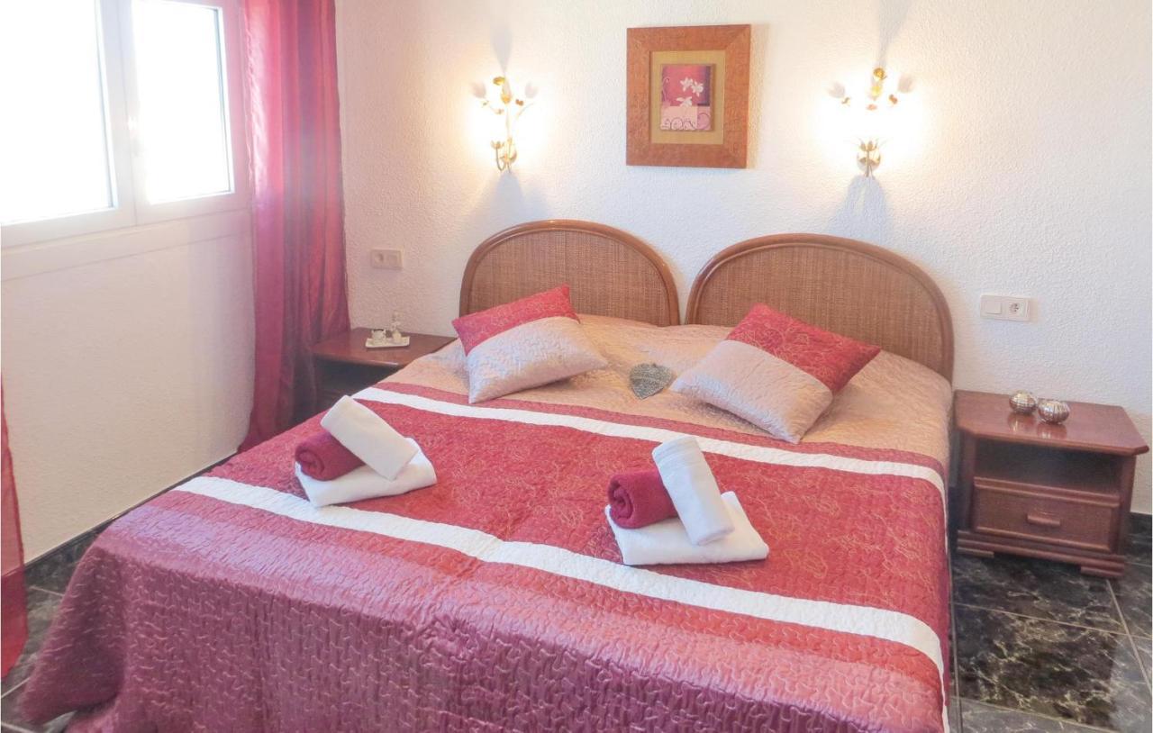 2 Bedroom Stunning Apartment In Torrevieja Eksteriør billede