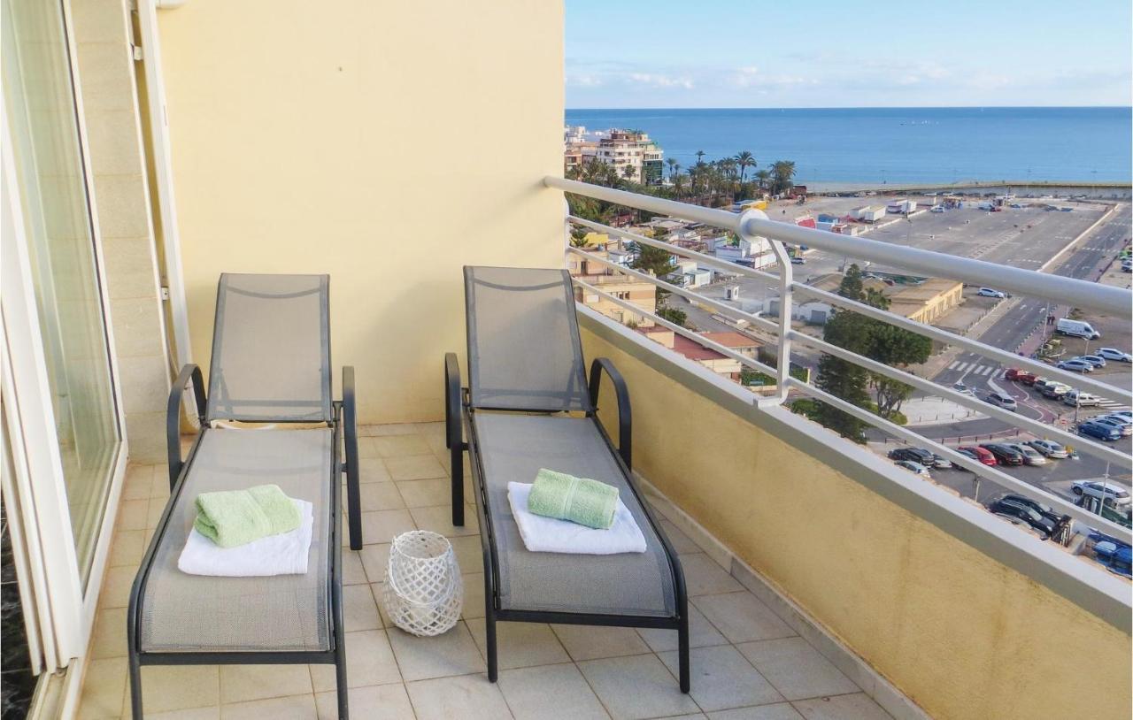 2 Bedroom Stunning Apartment In Torrevieja Eksteriør billede